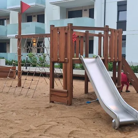 Ars Platinium Z Garazem Podziemnym - レバル